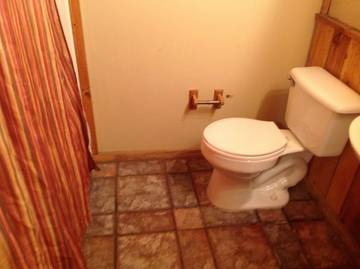 Log Cabin for 13 Guests in Sevierville, Sevier County, Picture 4