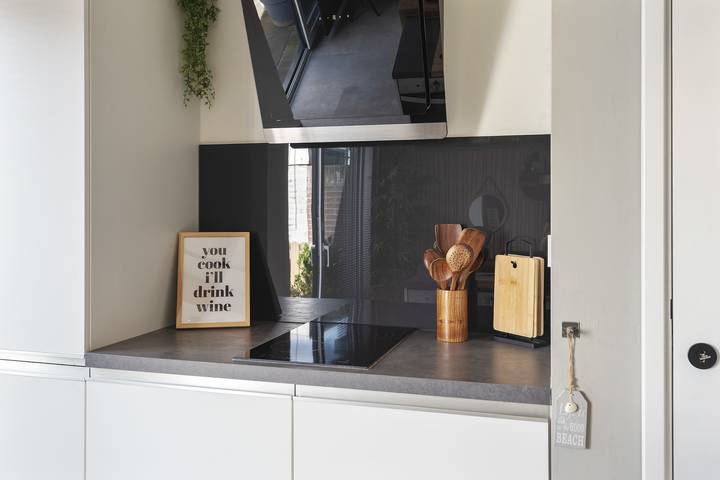 Ganze Wohnung, Oasis Studio | Eigene Terrasse, Parkplatz in Zandvoort, Niederländische Nordsee