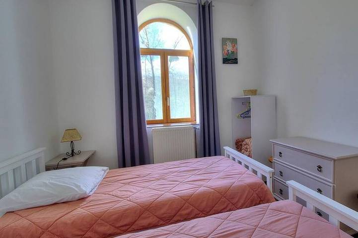 Location de vacances pour 15 personnes, avec jardin dans Longes - 3