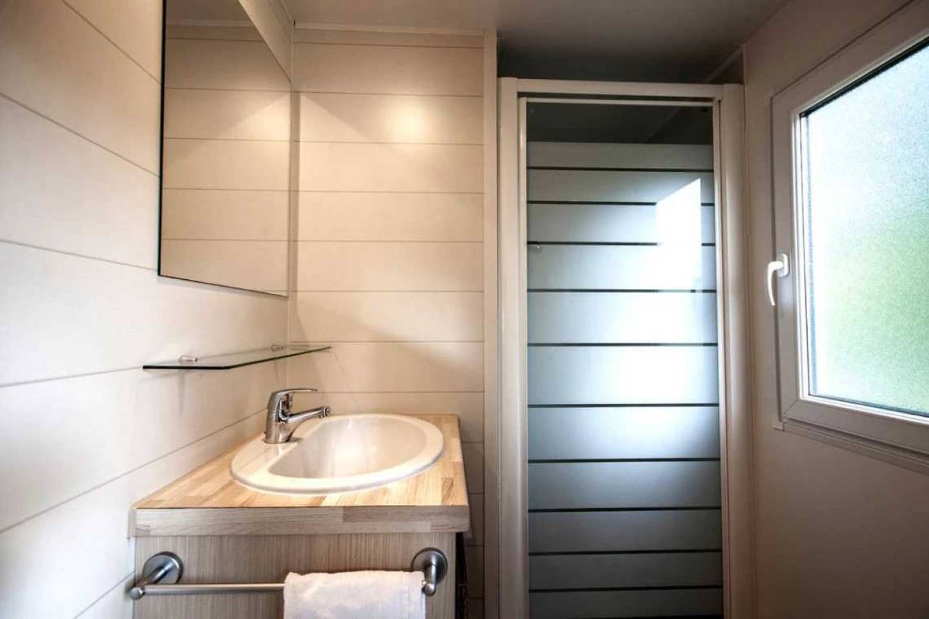 Camping - Piscine  - ccbaifd in Aydat, Parc naturel régional des Volcans d'Auvergne