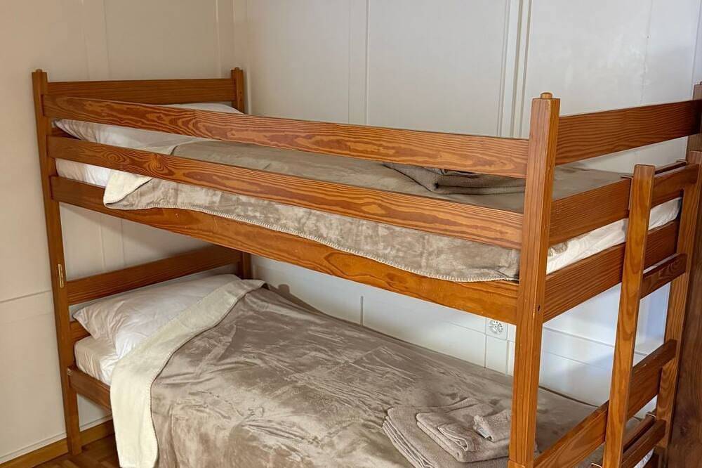 Ganze Wohnung, Historisches Anwesen - zeitloser Charme und moderner Luxus in Ennenda, Glarus Süd