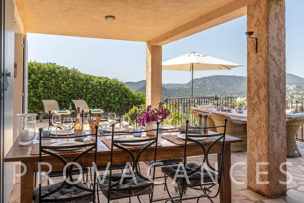 Ferienhaus mit Pool in Mandelieu-la-Napoule in der Nähe von Cannes in Mandelieu-la-Napoule, Massif de l'Esterel