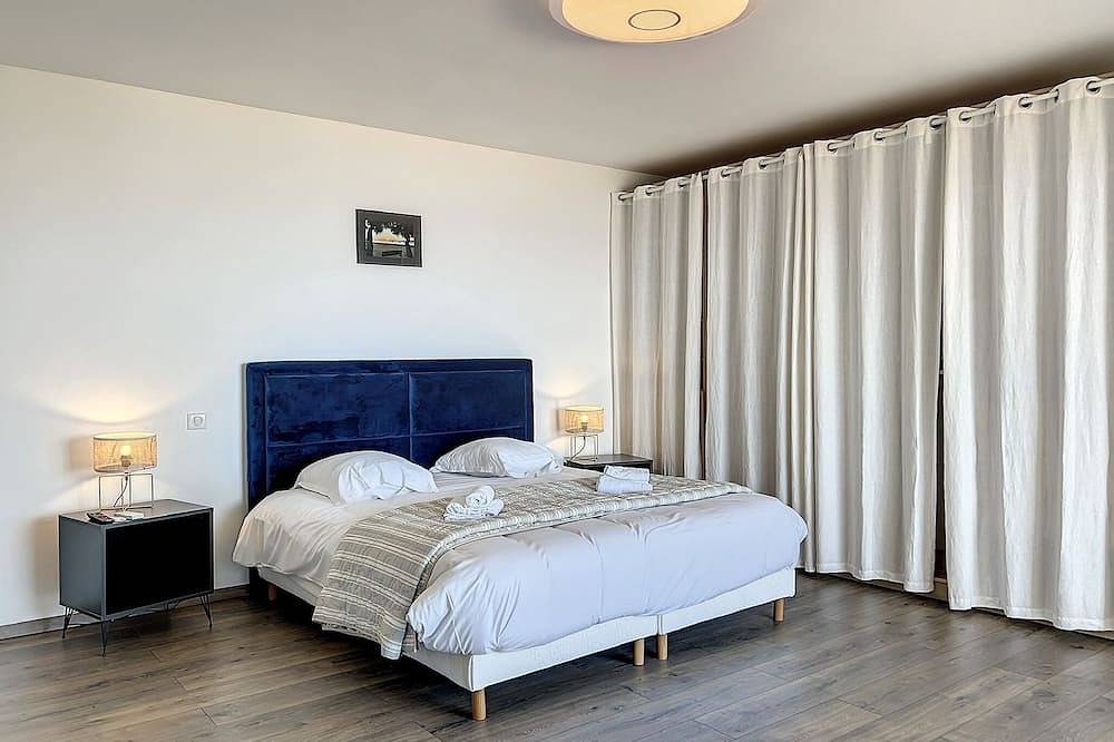 Air-conditioned villa - sea view - heated pool - 15-minute walk to the beach in Monticello, Calvi und Umgebung