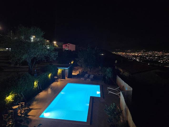 Villa für 5 Personen, mit Balkon und Terrasse sowie Garten und Pool in Montenegro - 3