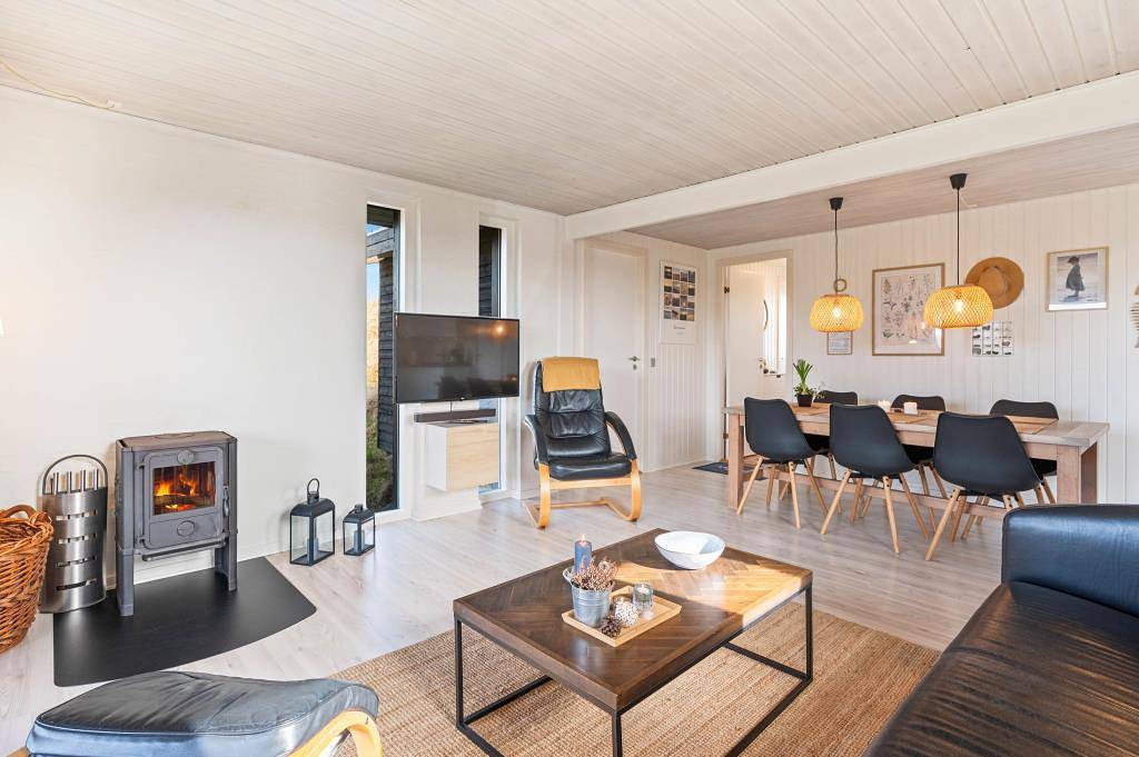 Familienfreundliches Ferienhaus mitten in den Dünen in Bjerregård, Holmsland Klit