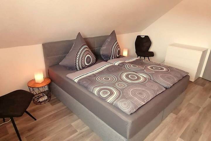 Ganze Wohnung, Gemütliche Ferienwohnung \"Lütje Moew\", 4-Raum mit Dachterrasse, ländlich gelegen in Leezdorf, Landkreis Aurich