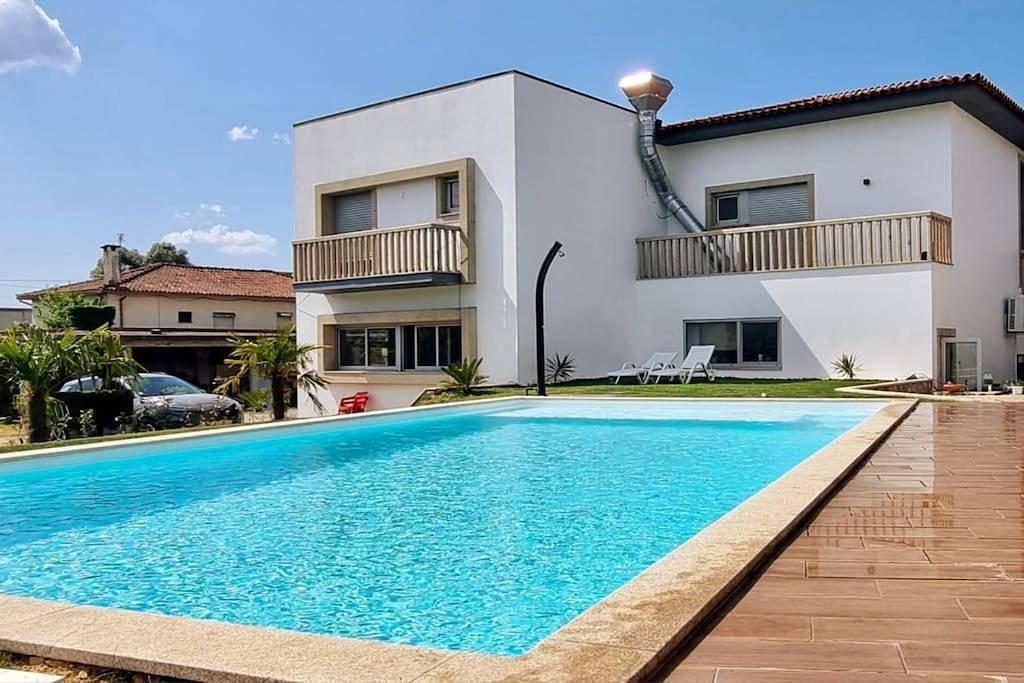 Two-Bedroom House in Mire de Tibães, Braga