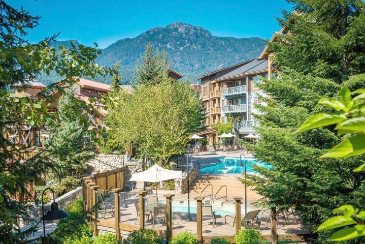 Vakantiewoning voor 6 personen, with zwembad and terras as well as whirlpool in Whistler