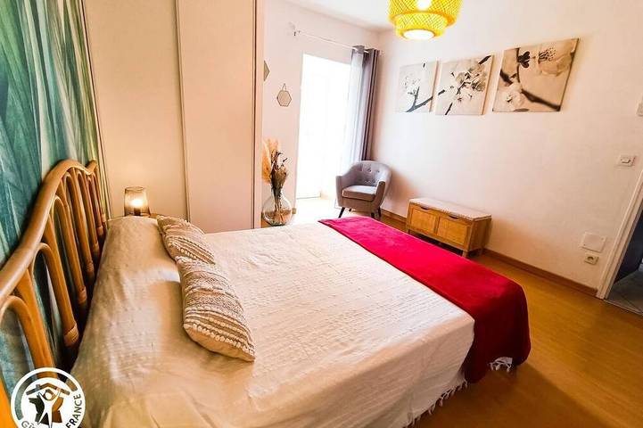 Location de vacances pour 6 personnes, avec jardin, animaux acceptés à Saint-Jean-de-Laur - 4