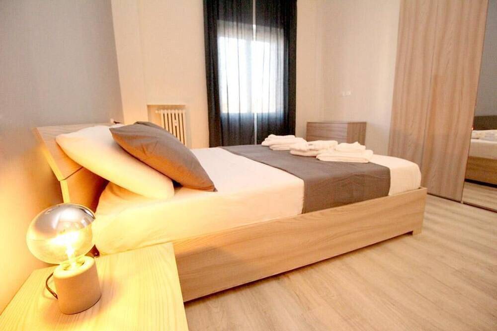 Apartamento entero, Tranquility and comfort in a modern and original setting! in Mantua, Provincia de Mantova