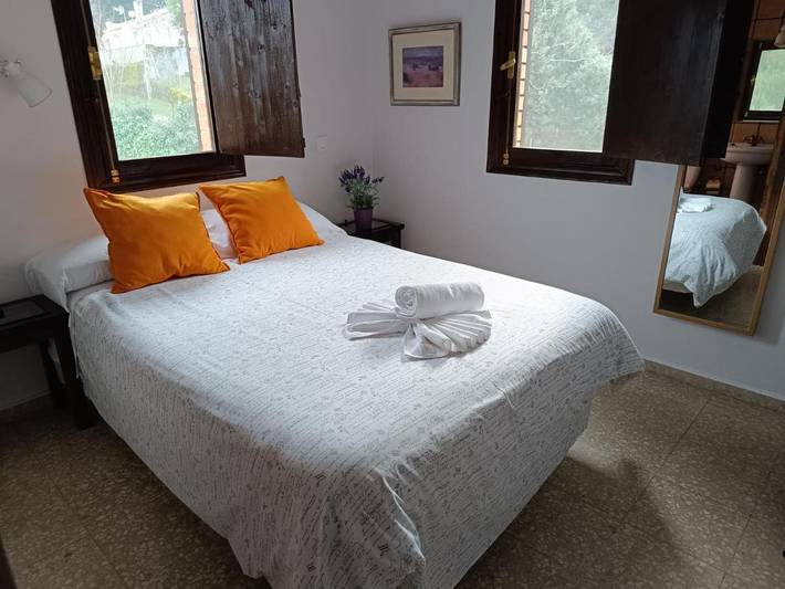 Hotel para 2 personas, con terraza y vistas además de jardín y piscina en El Tiemblo - 3