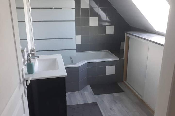 Location de vacances pour 8 personnes, animaux acceptés dans Plage de Landrezac - 3