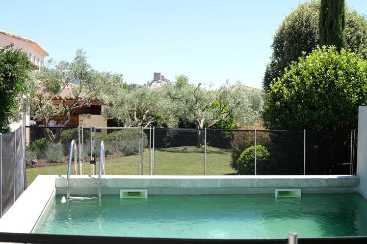 Ferienhaus für 8 Personen, mit Garten und Pool sowie Ausblick - 1