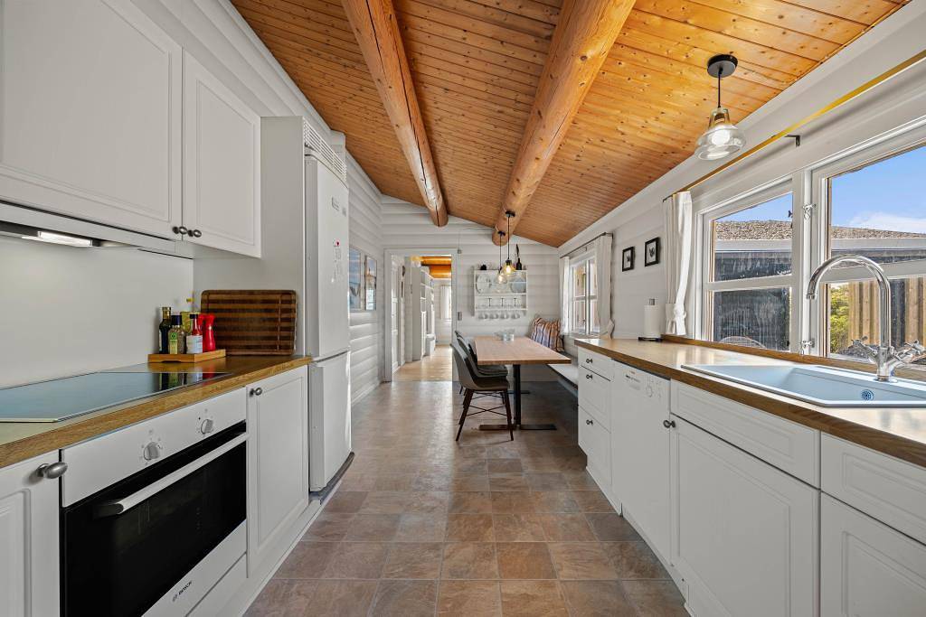 Beautiful holiday home just behind the dunes - sleeps 4 in Vejers Beach, Varde Region