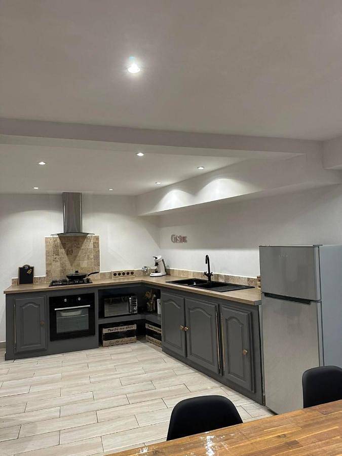 Ferienwohnung für 3 Personen, mit Terrasse und Pool - 1