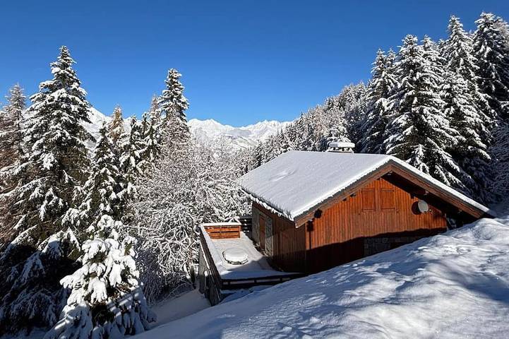 Gîte pour 12 personnes, avec Terrasse à Landry