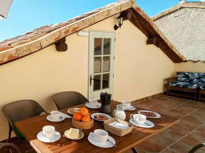 Casa rural para 8 personas, con vistas y balcón en Santa María de Huerta