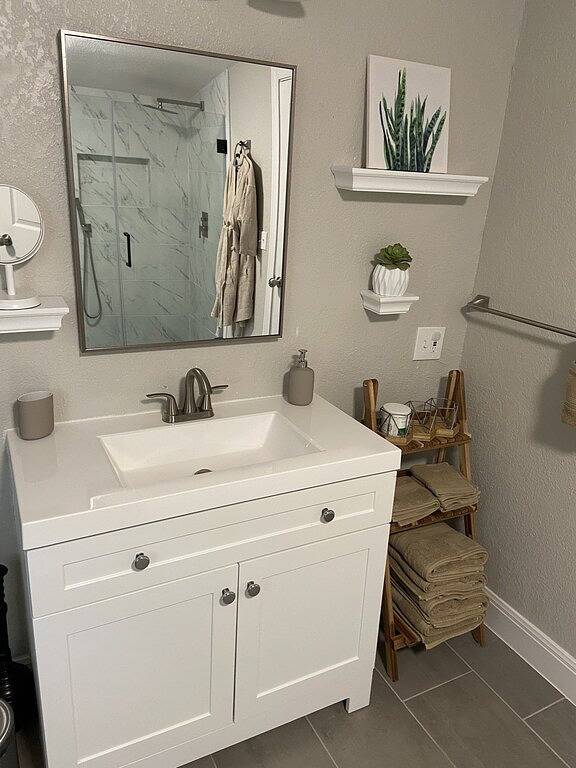 Charming Historic Home + Perfect Location (8 min to Dt) in San Antonio, Bexar County