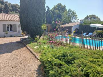 Cottage pour 6 personnes, avec jardin et piscine à Castries