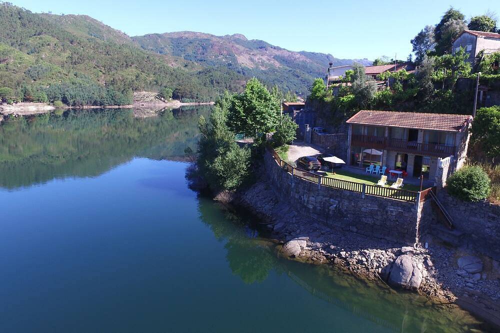 Casa De Campo para 8 Pessoas em Vilar da Veiga, Gerês