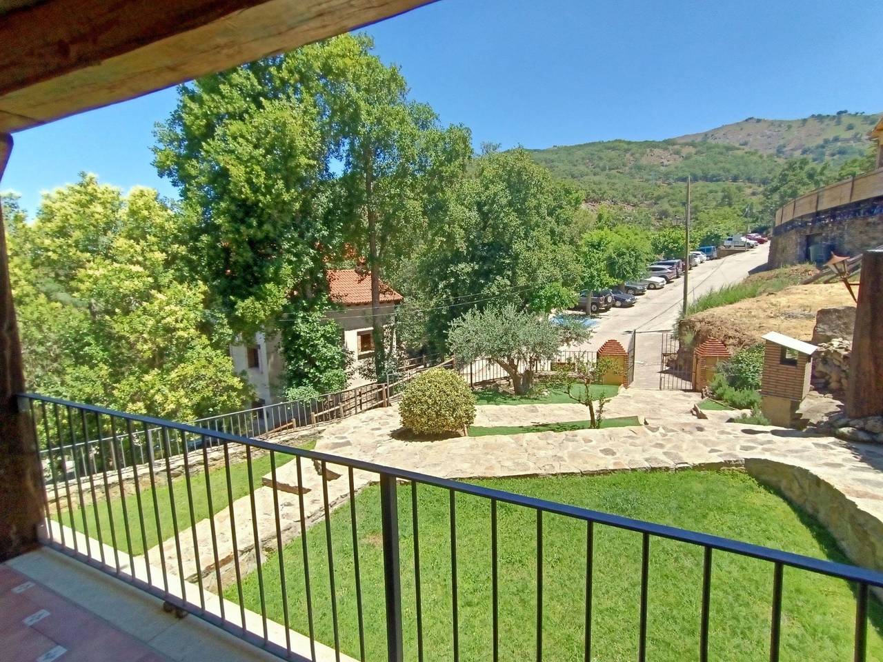 Natürlicher Urlaub in einem Ferienhaus mit Garten und Terrasse in Casas del Monte, Cáceres und Umgebung