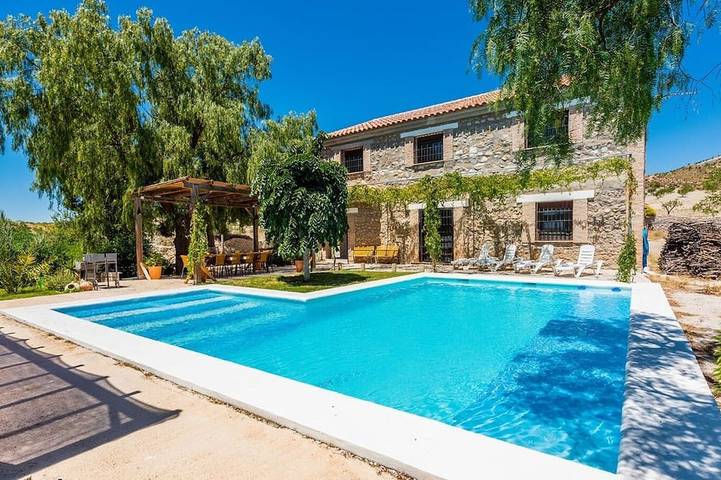 Casa vacanza per 12 persone, con giardino in Oria (Andalucía)
