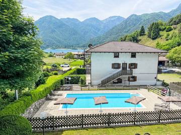 Ferienwohnung für 5 Personen, mit Terrasse und Garten, mit Haustier am Ledrosee