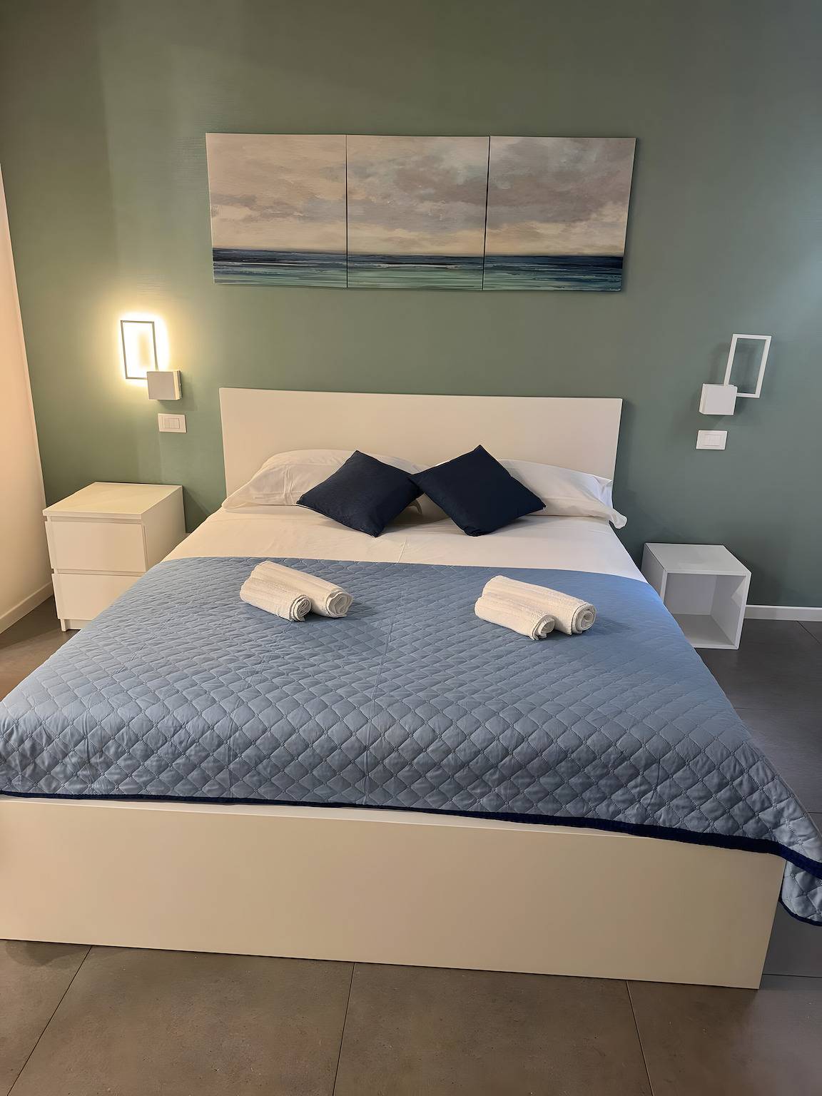 Room 102 at "Le Saline Rooms Marzamemi" with Wi-Fi and Air Conditioning in Marzamemi, Pachino