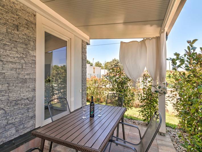 Camping für 6 Personen, mit Terrasse und Garten sowie Pool in Medulin - 2