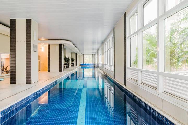 Casas e apartamentos de temporada para 2 pessoas, com sauna e balcão e ainda jardim and piscina, com animais de estimação em Itaim Bibi