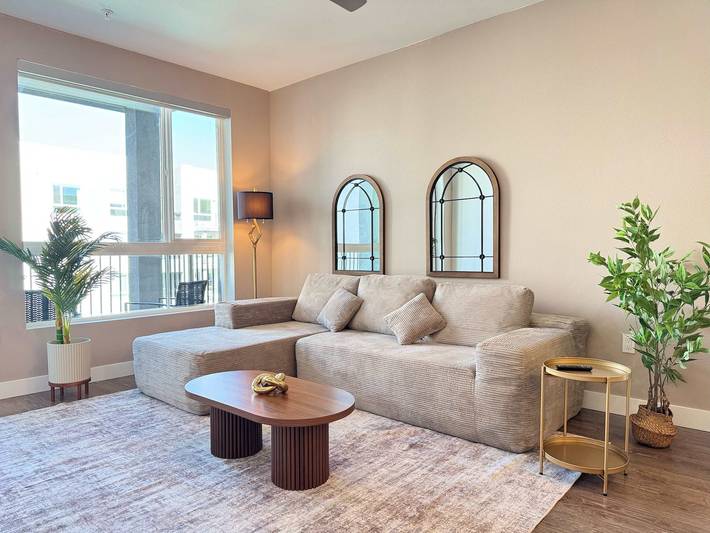 Vacation rental for 3 people, with terrace and pool as well as yard in Santa Ana