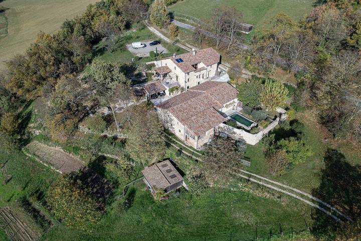 Location de vacances pour 5 personnes, avec jardin à Barcelonne