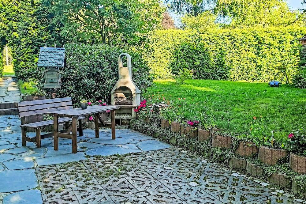 Ganze Wohnung, Wohnung in Kühberg mit Grill in Königswalde, Erzgebirge