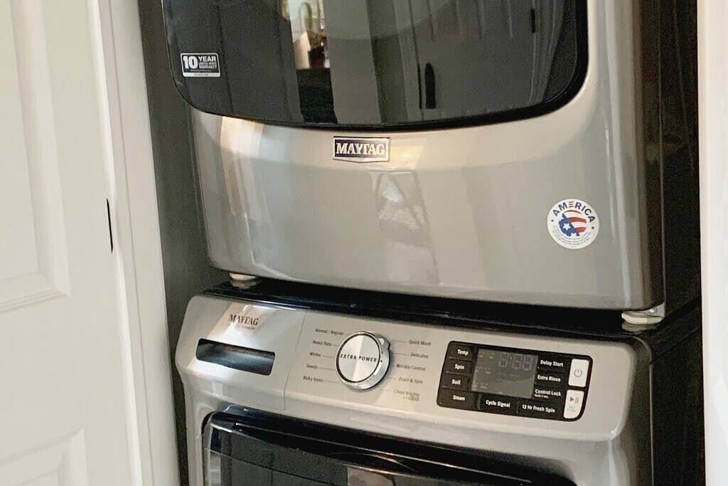 Ganze Wohnung, 2 Bedroom/Pet Friendly/short walk to Village in Skaneateles Lake