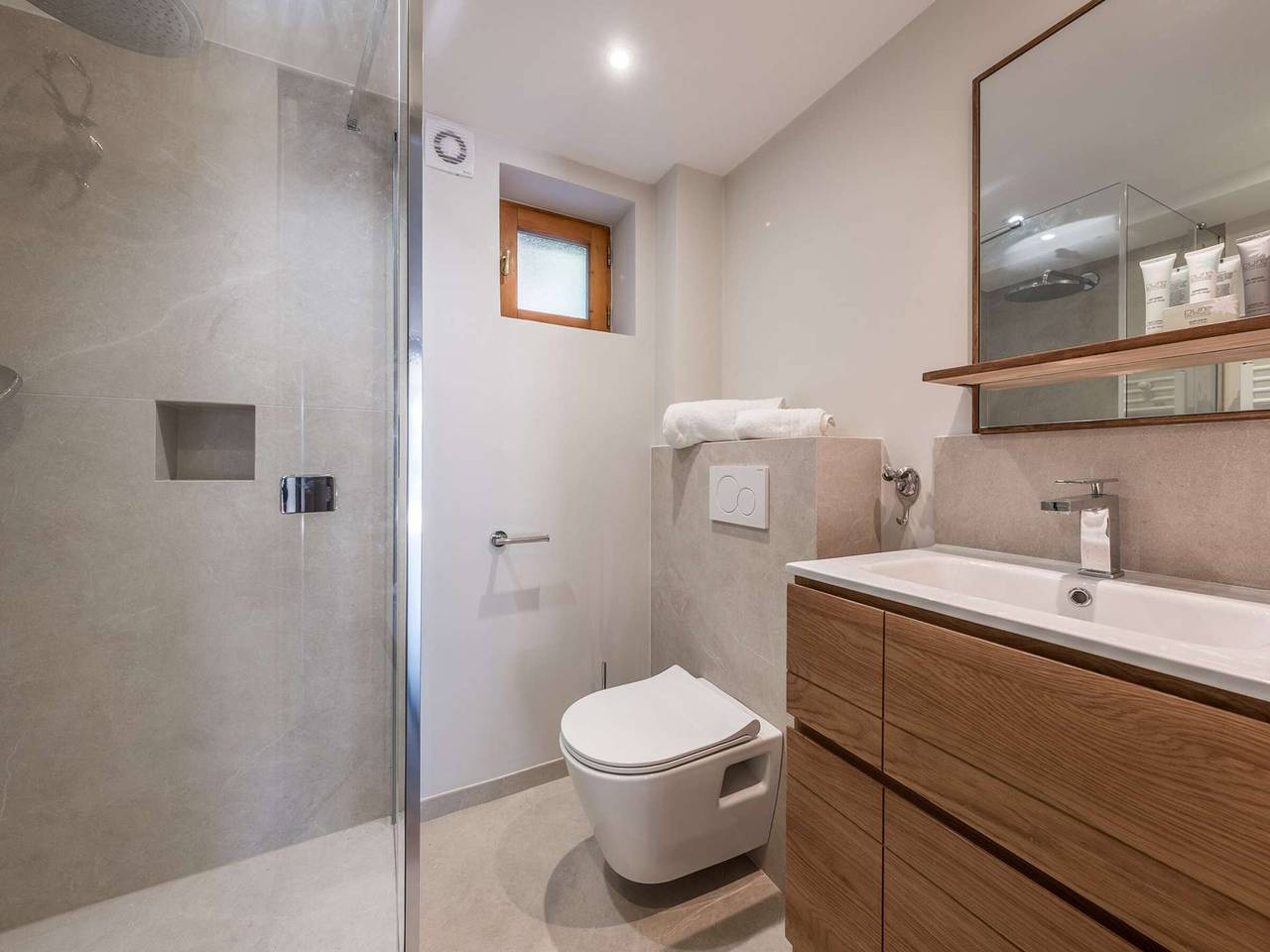 Geheel appartement, Stylish 50m² Apartment - Courchevel 1850 - 4 Guests - Stunning Views, Modern Amenities in Courchevel 1850, Saint-Bon-Tarentaise