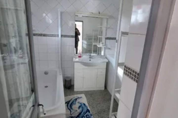 Gîte pour 4 personnes, avec jardin et terrasse à Les Angles (Gard) - 2