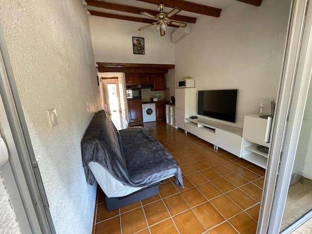 Gîte pour 4 personnes, avec terrasse dans Couronne Vieille - 2