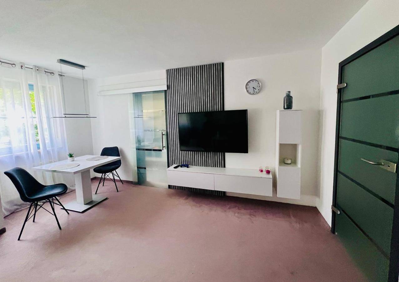 Appartement entier, Charmante Wohnung mit Terrasse , ruhig und zentral in Penzberg, Pfaffenwinkel