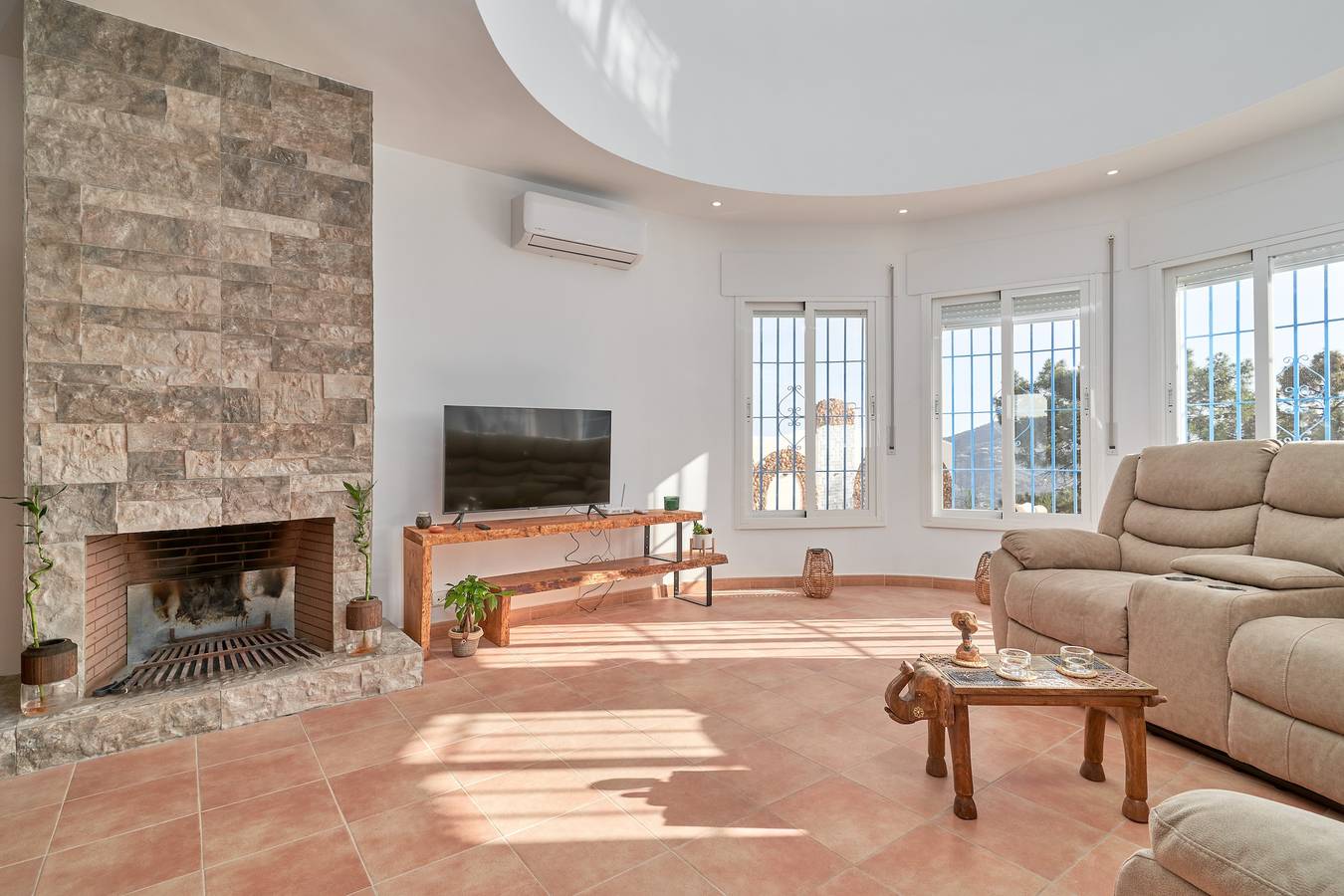 Ferienhaus 'Tower House' mit Meerblick, Wlan und Klimaanlage in Cómpeta, Málaga Provinz