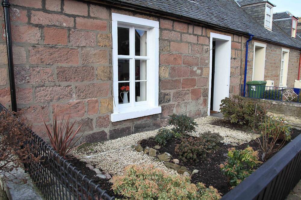 Log Cabin for 6 People in Inverness, Highlands