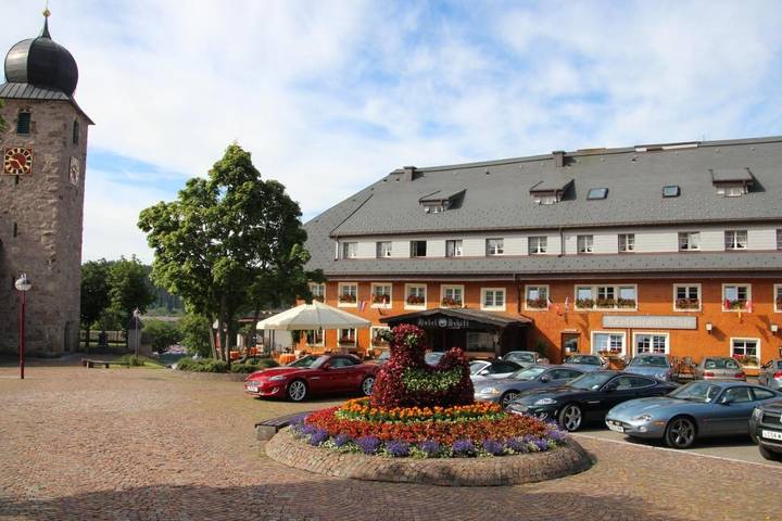 Hôtel pour 2 personnes, avec terrasse ainsi que sauna et piscine