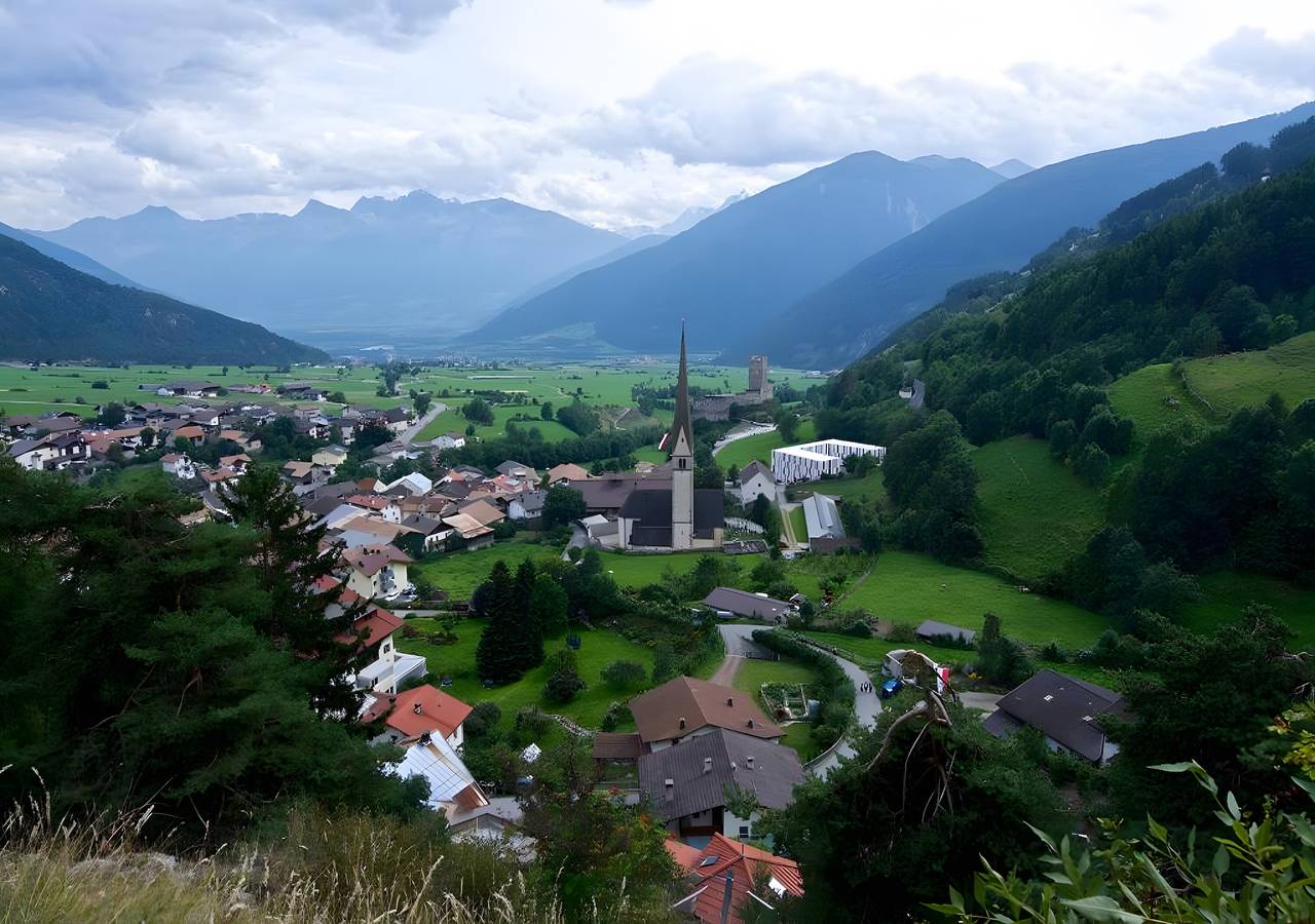Ganze Wohnung, Apartment 'Moriggl Bergkamerad 3' mit Bergblick, gemeinsamer Terrasse und Wlan in Burgeis, Mals