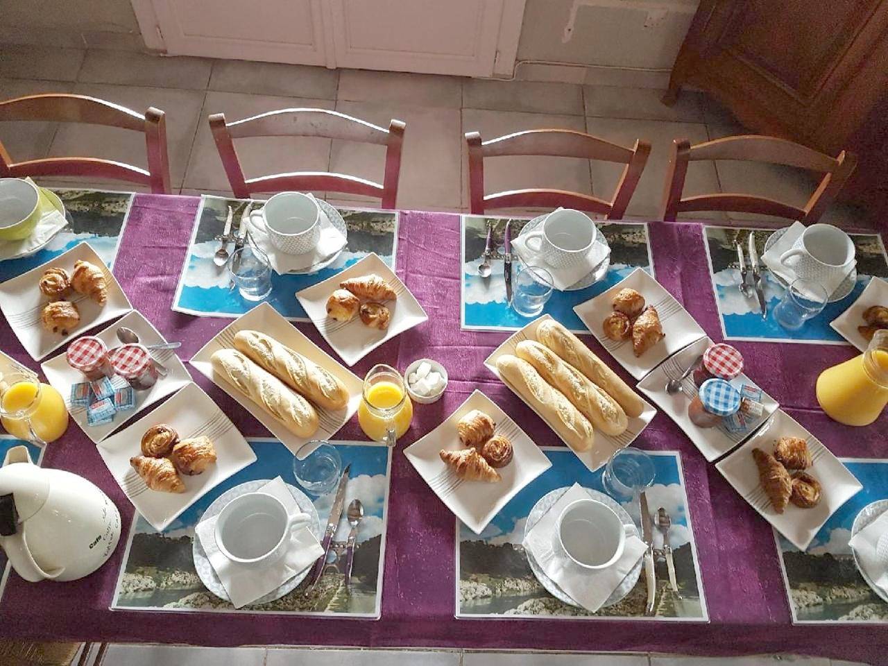 Classic Double Room in Remoulins, Région de Nîmes