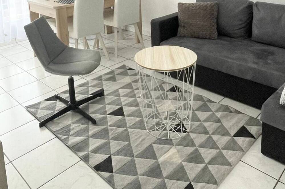 Ganze Wohnung, 🍃L'Isernon - Spacious T2 by the river in Cran-Gevrier, Annecy (Gemeinde)