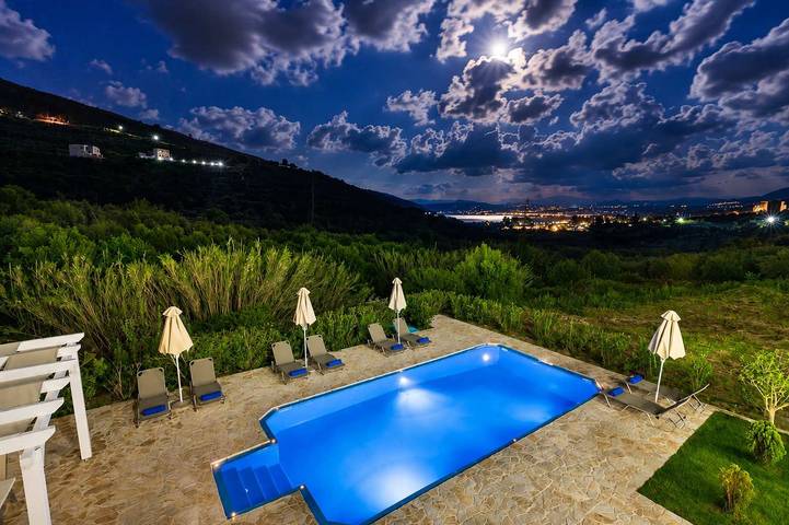 Appartement entier, Appartement de vacances pour 5 personnes avec jardin in Georgioupoli, Région de la Canée