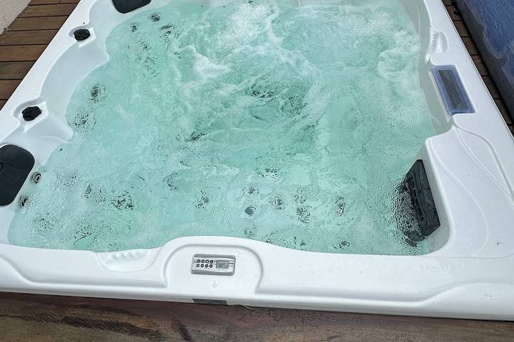 Villa pour 9 personnes, avec Jacuzzi et Piscine