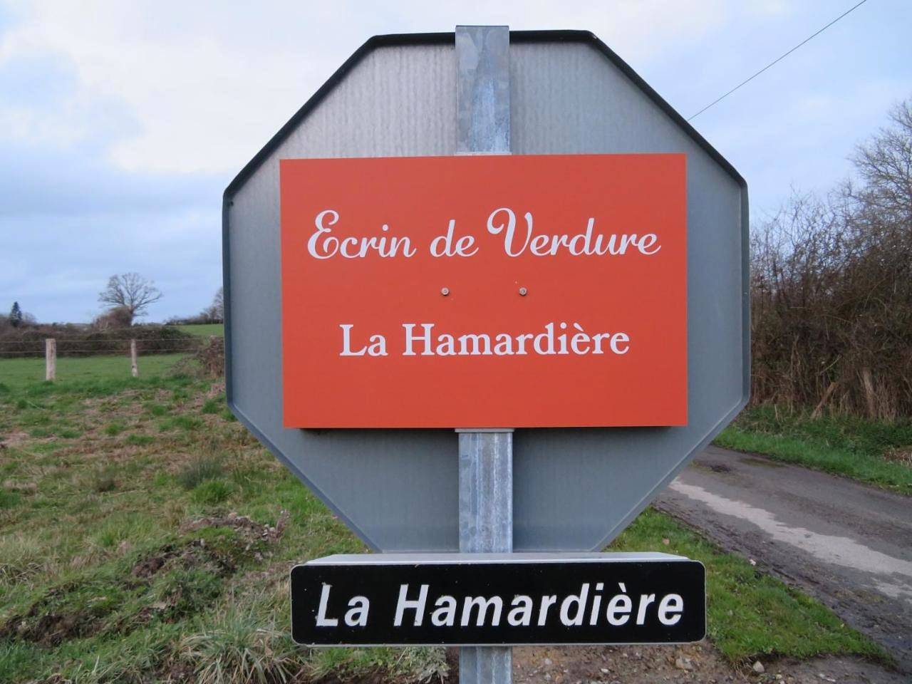 Family Room with Shared Bathroom and Toilet in Sainte-Suzanne, Mayenne