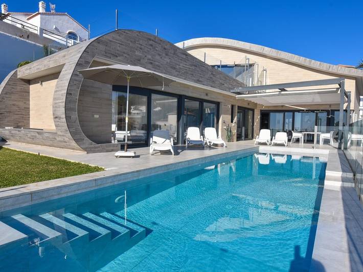 Moderne Luxusvilla, Meerblick und beheiztem Pool in Monte de los Almendros, Salobreña