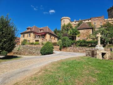 Gîte pour 4 personnes, avec terrasse à Prudhomat