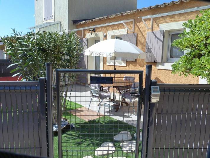 Gîte pour 2 personnes, avec piscine et jardin à Fontvieille - 4